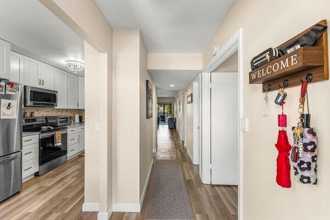 Building Photo - 10110 Cedar Point Blvd