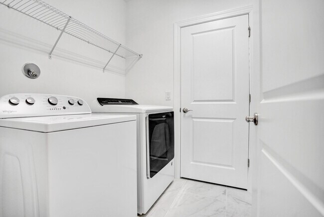 Building Photo - 1842 Sandpiper Pointe Pl