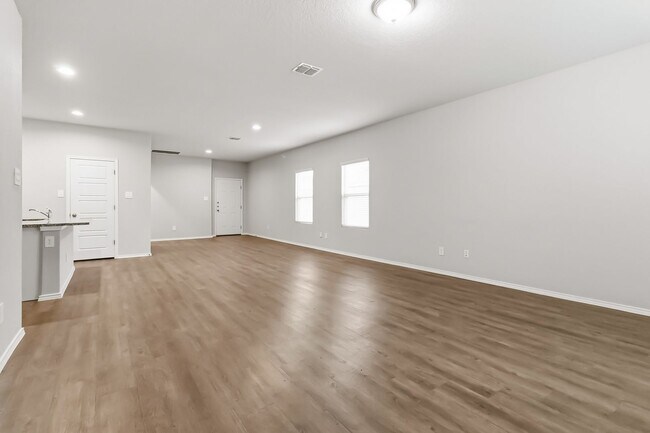 Building Photo - 7314 Marina Del Rey