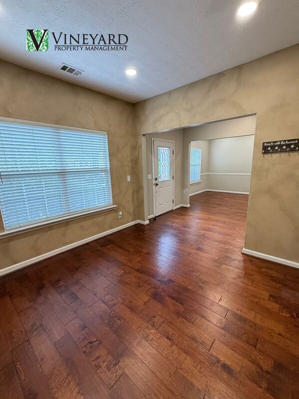 Building Photo - 9970 Lauren Hall Ct