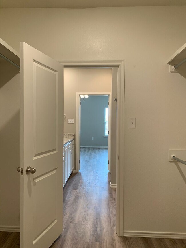 Building Photo - DB 1219 Preston Trails