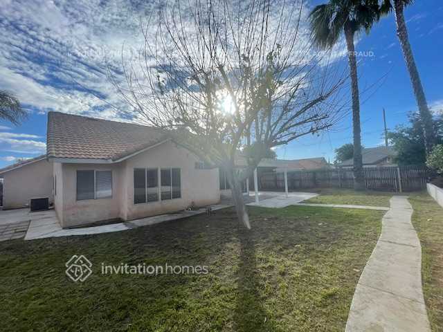 Building Photo - 25530 Black Walnut St