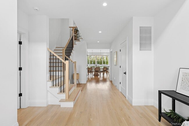 Building Photo - 8 Sweetgrass Rd