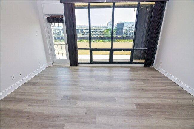 Building Photo - 1401 S Federal Hwy