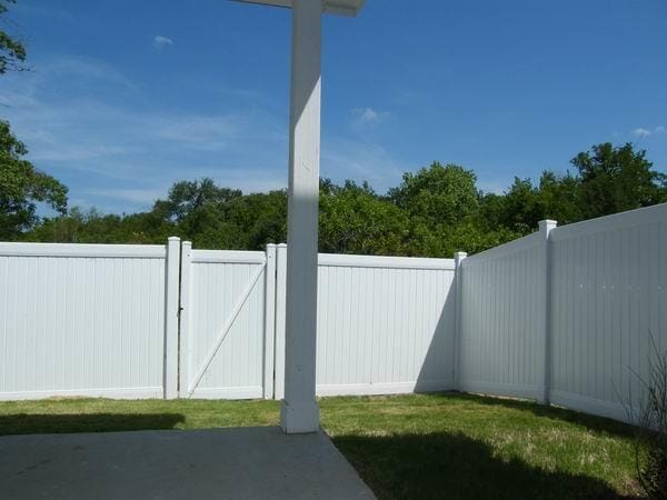 Building Photo - 401 Buttercup Creek Blvd