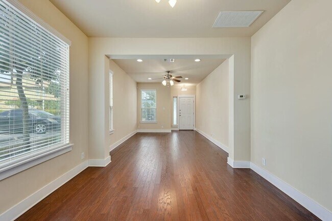 Building Photo - 7512 Easy Wind Dr