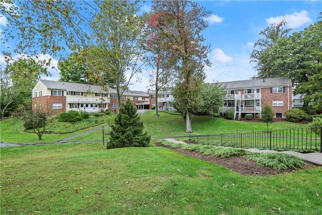 Building Photo - 245 Unquowa Rd