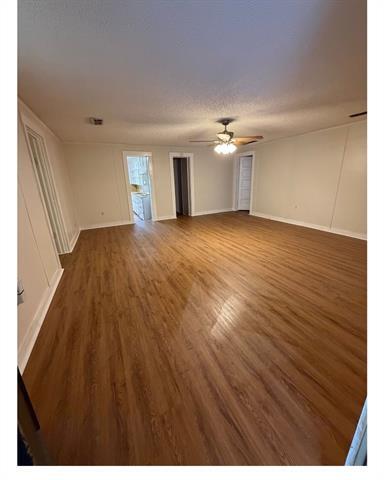 Building Photo - 805 W Spring St