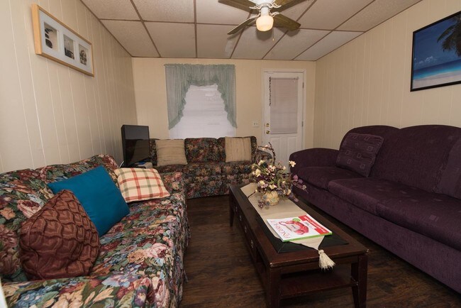 Building Photo - 3 bedroom in Easton PA 18042