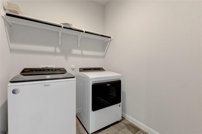 Building Photo - 10716 Timber Brook Pass