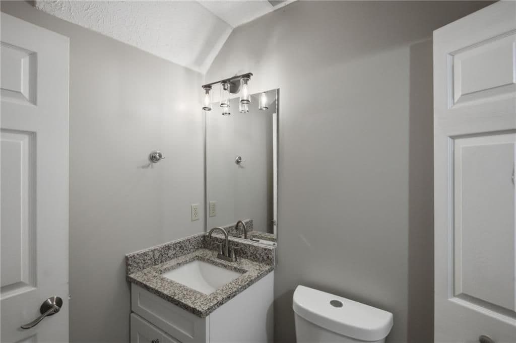 Building Photo - 218 Mill Creek Pl