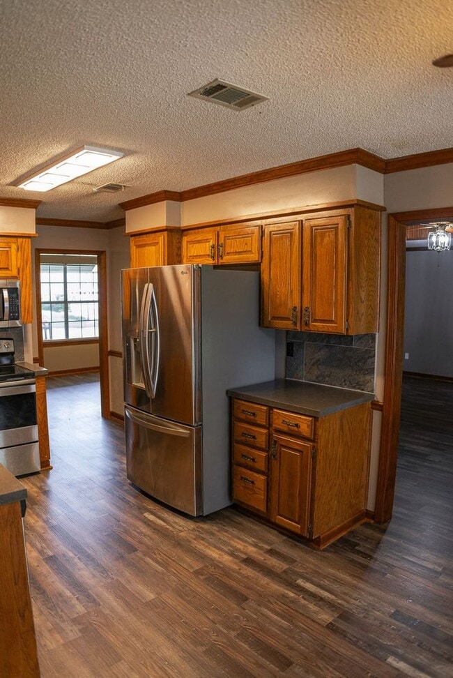 Building Photo - Sherwood Oasis