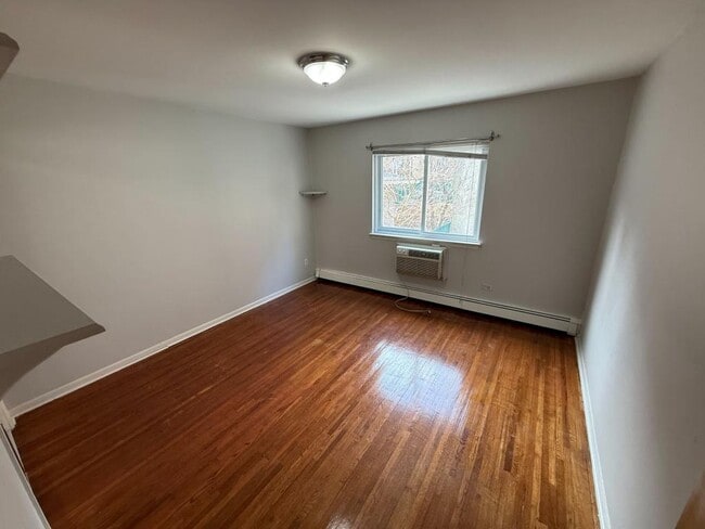 Building Photo - 3615 Waldo Ave