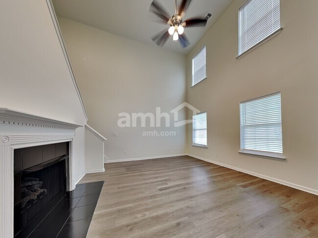 Building Photo - 312 Windmill Dr