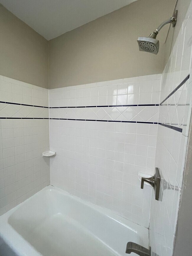 Building Photo - 4822 Liberty Ave