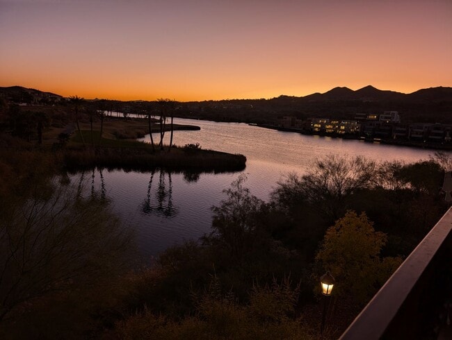 Building Photo - Lakefront Resort Living with Stunning Views in Lake Las Vegas!
