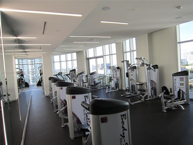 Building Photo - 488 NE 18th St