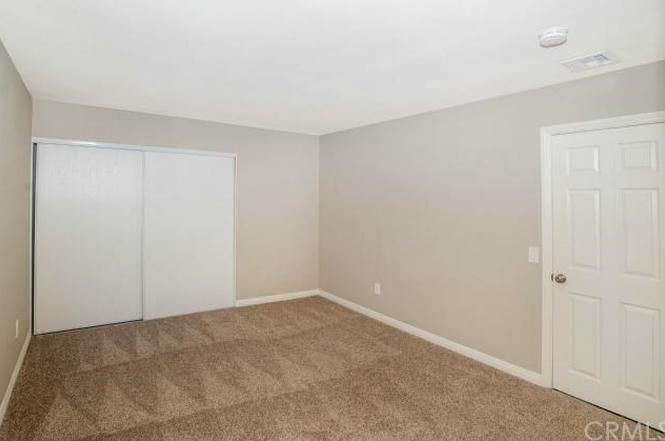 Building Photo - 2057 S Cherry Ave