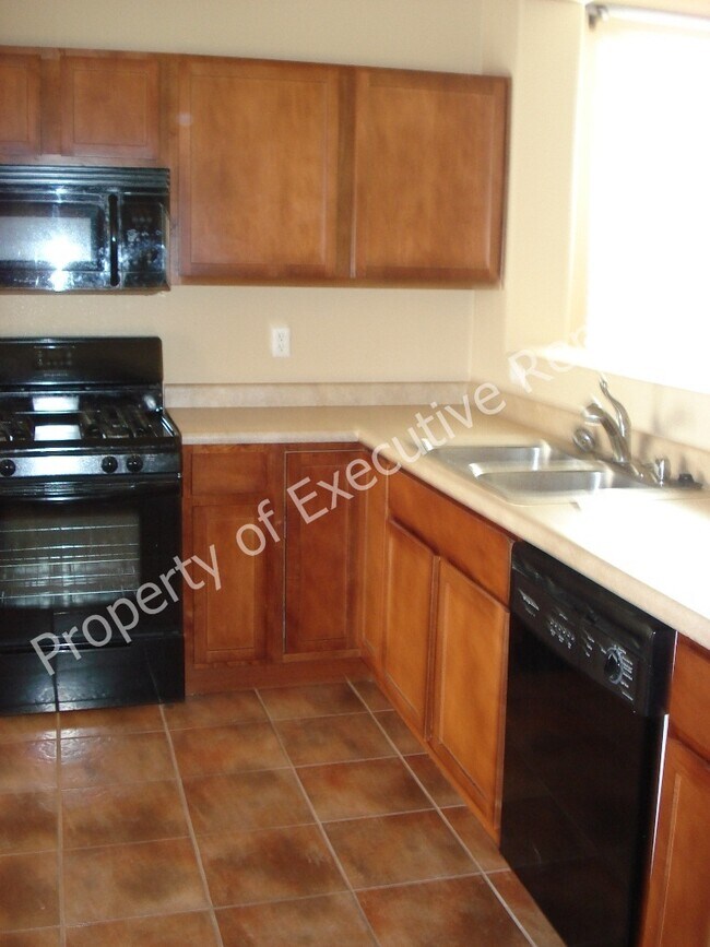 Building Photo - 4941 Chesney Rd