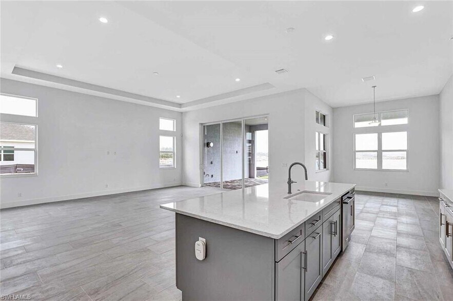 Building Photo - 9073 Wisteria Way