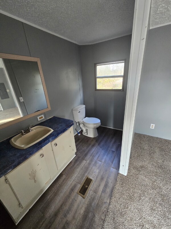 Building Photo - 308 Pepper St