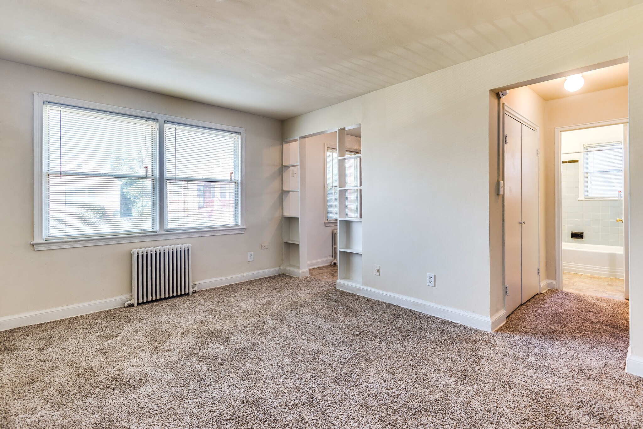 Building Photo - 3320 11th Pl SE