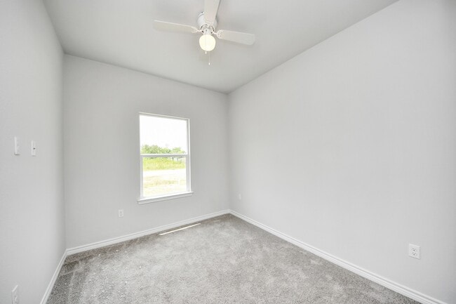 Building Photo - 382 Rd 5704