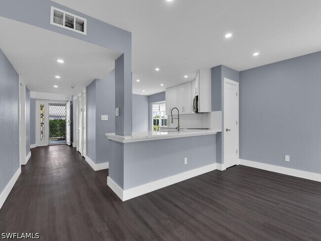 Building Photo - 1200 Misty Pines Cir