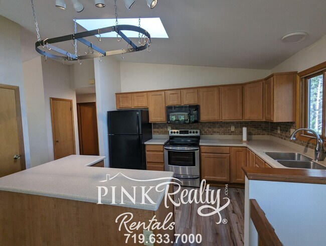 Building Photo - 19935 Hamal Dr