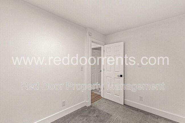 Building Photo - 1254 McDougal St