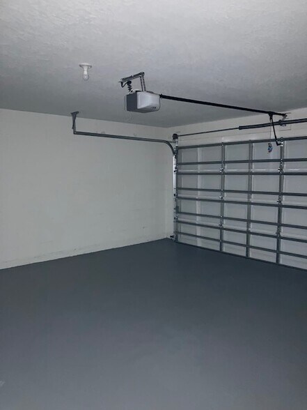 Building Photo - 36 Furness Pl