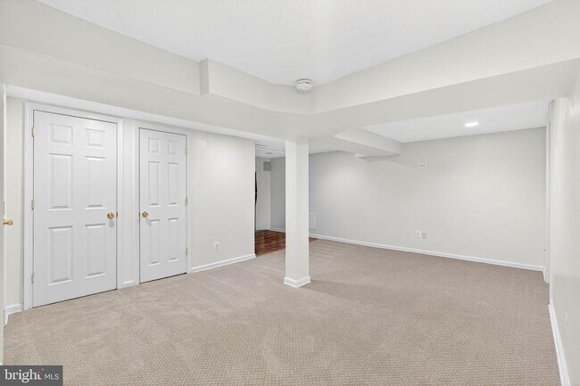 Building Photo - 3004 Marshall St