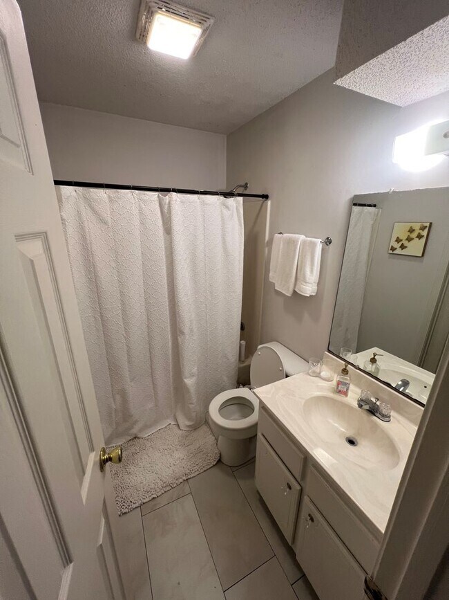 Building Photo - Hwy 334