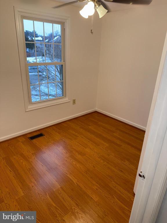 Building Photo - 9252 Pirates Cove