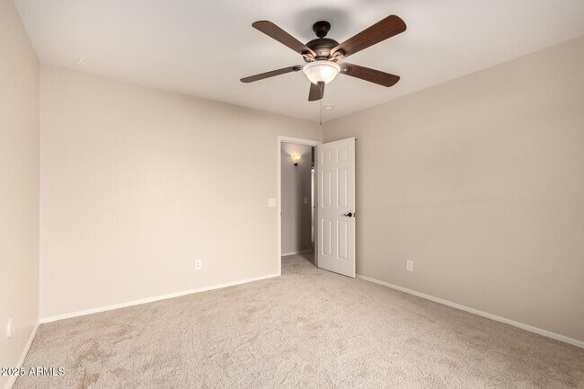 Building Photo - 1891 E Cowboy Cove Trail