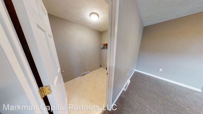 Building Photo - 2 br, 1.5 bath House - 36 Madison Avenue