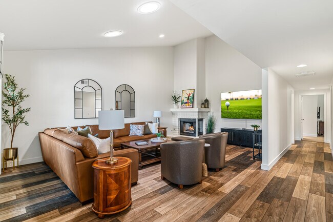 Building Photo - 82 Conejo Cir