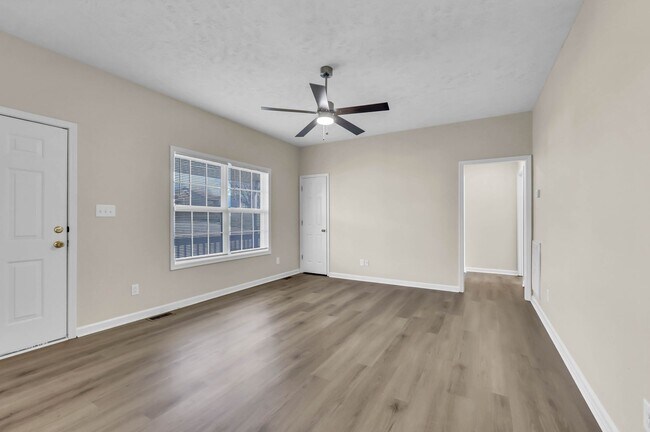 Building Photo - 1006 Bobcat Dr