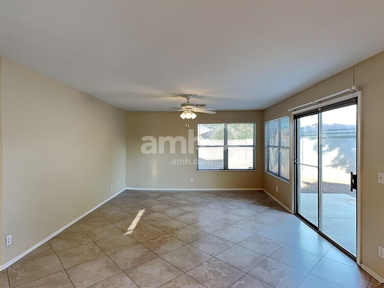 Building Photo - 10530 W Carlota Ln