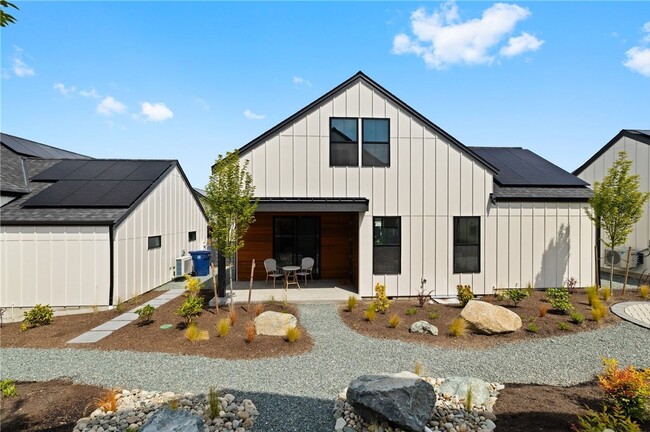 Building Photo - 3917 Crosswinds Ct