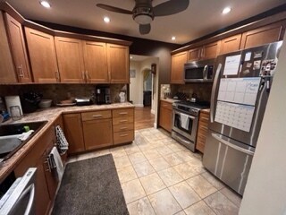 Primary Photo - 1205 E State St