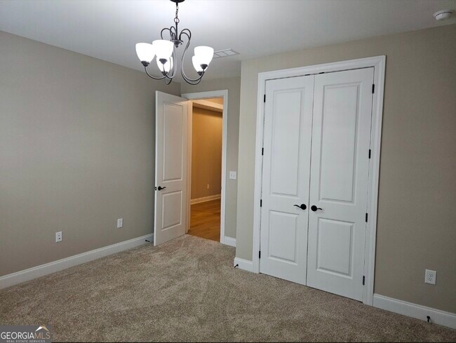 Building Photo - 609 Tulip Poplar Dr