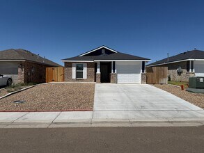 Building Photo - 6412 Lewisville Ln