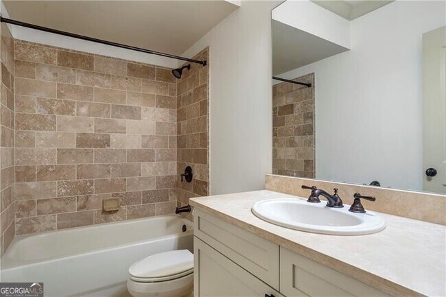 Building Photo - 58 Sheridan Dr NE