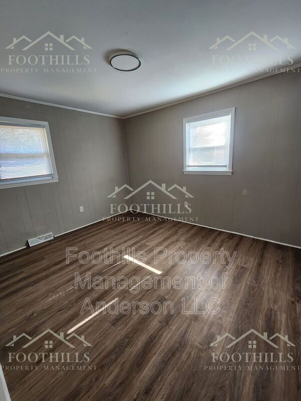 Building Photo - 202 Kennemore St