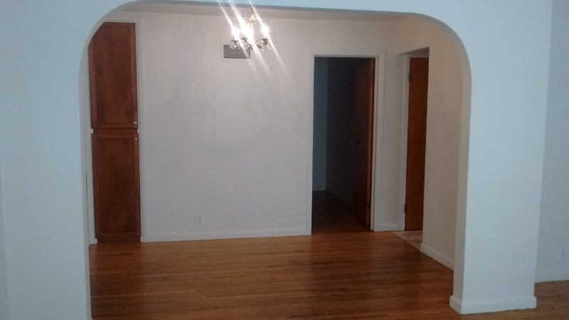 Building Photo - 1601 W Broadway