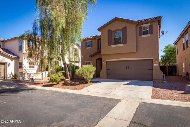 Primary Photo - 2751 S Southwind Dr