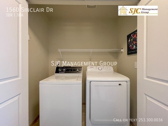 Building Photo - 1560 Sinclair Dr