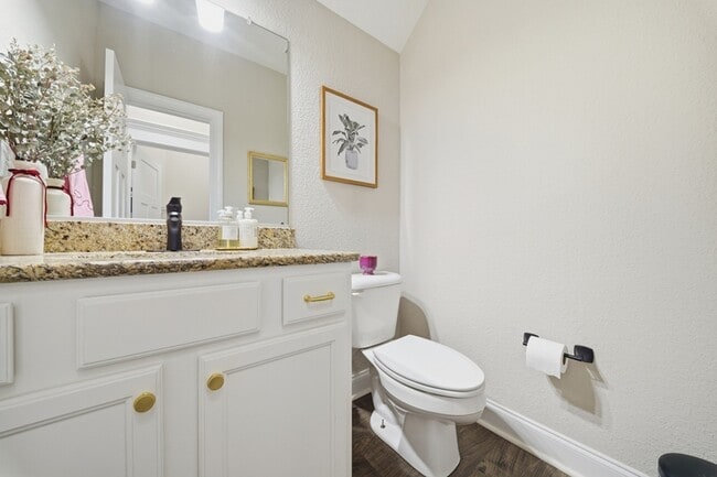 Building Photo - 544 Mill Creek Pkwy