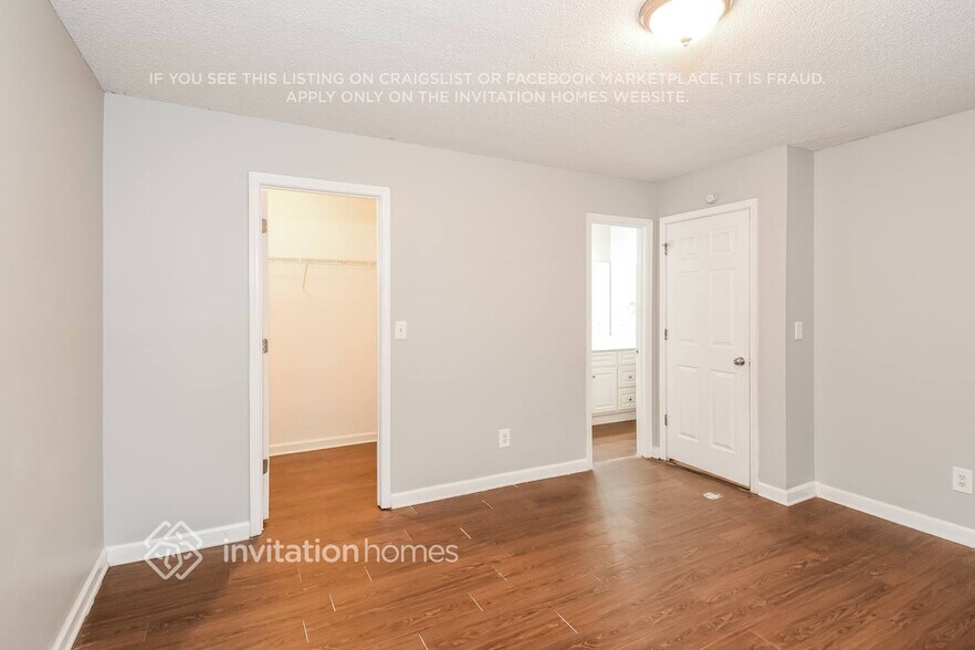 Building Photo - 102 Hillcrest Dr